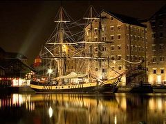 Tudor Caravan Park - The Tall Ships look wonderful lit up at Gloucester Docks